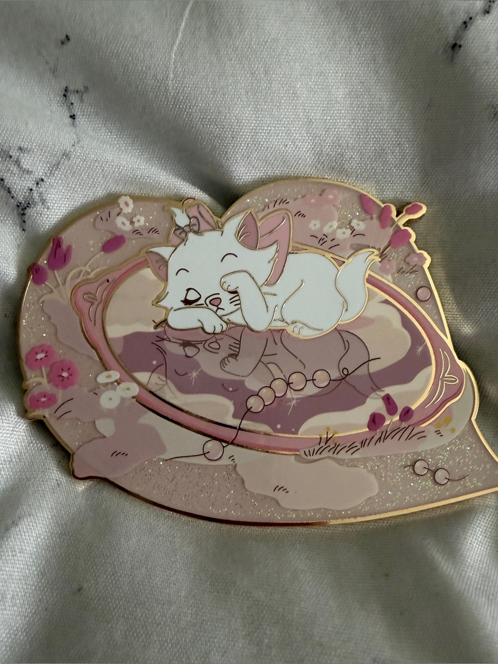 PALM | NWOT Marie Disney Pin